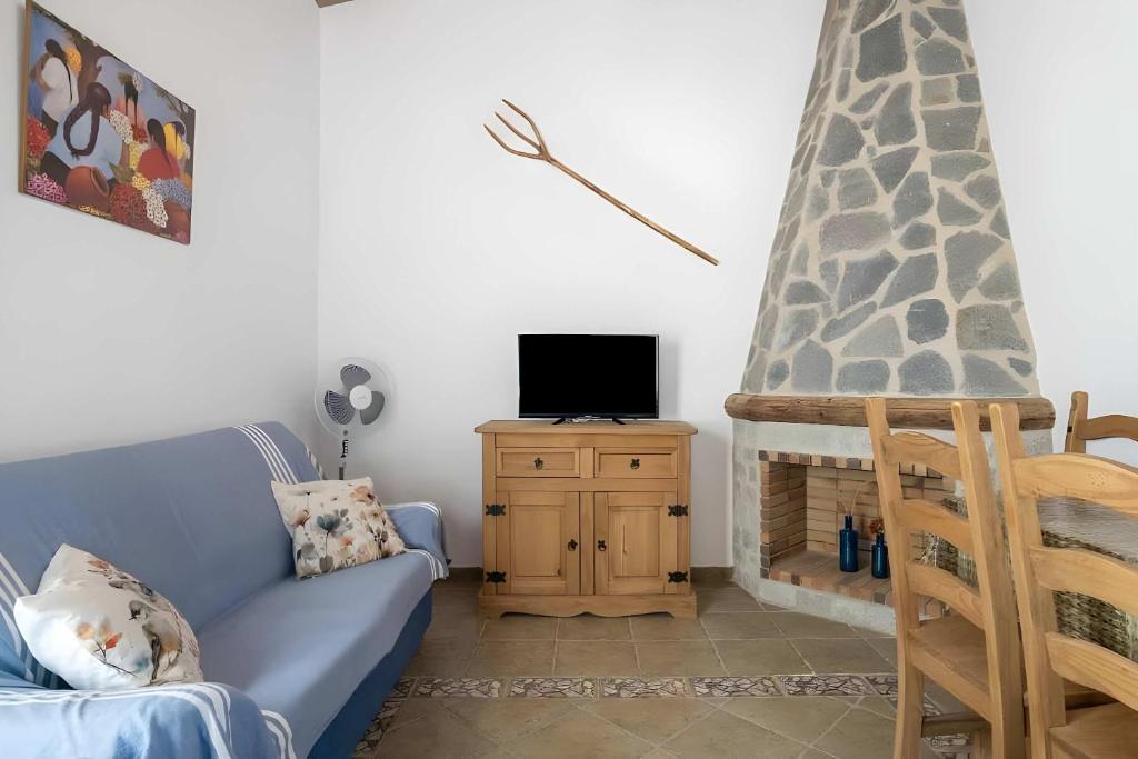 Apartamentos con piscina compartida WIFI y parking - 5