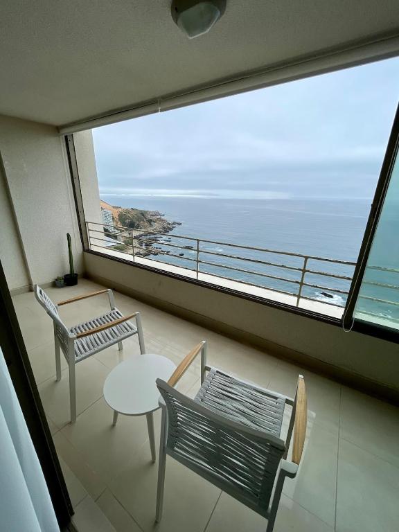 Dpto Frente al mar con increible vista - 5