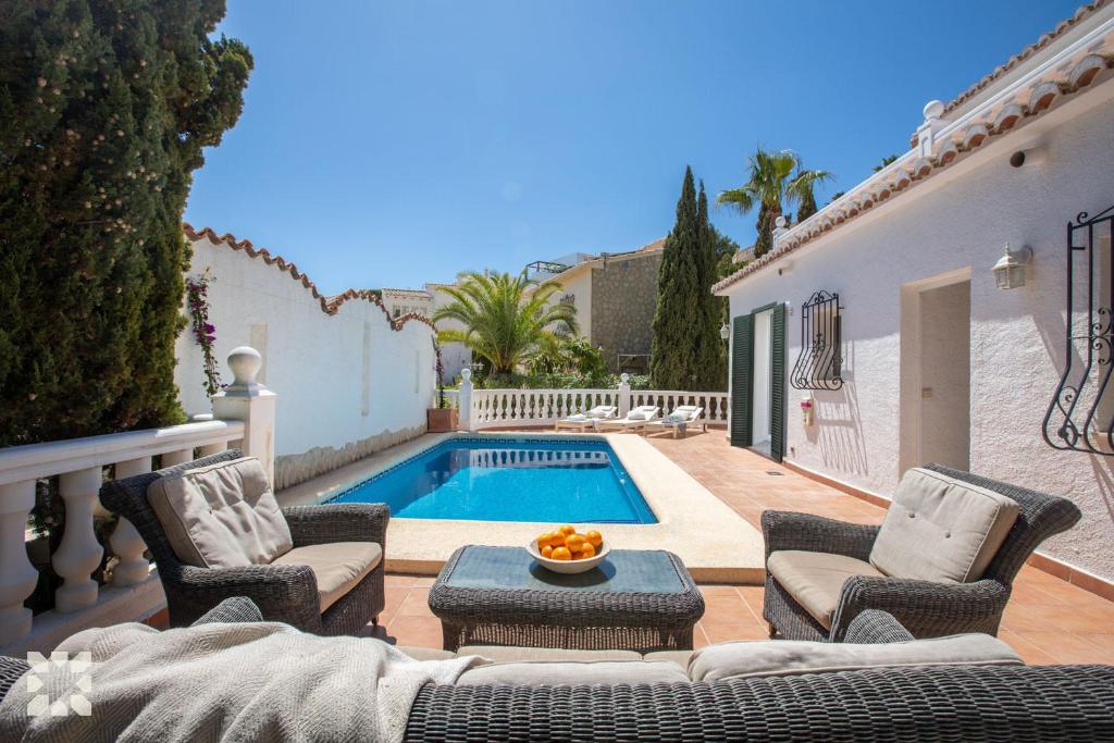 Villa Camilo by Abahana Villas - 2