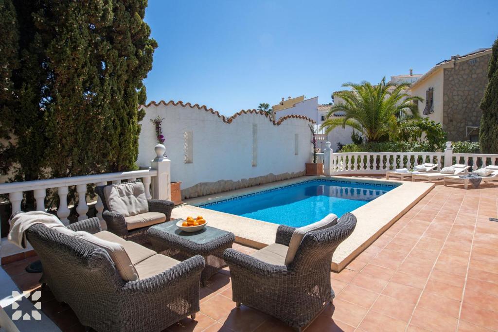 Villa Camilo by Abahana Villas - 3