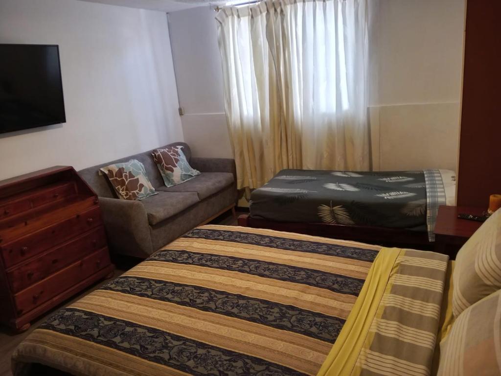 CALU Hostal - 2