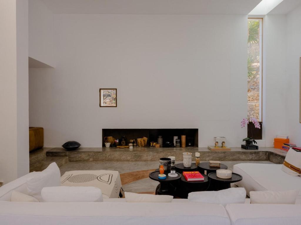 Villa Can Nikita Ibiza Unique Authenticity A soulful Ibizan retreat where nature and luxury embrace - 5