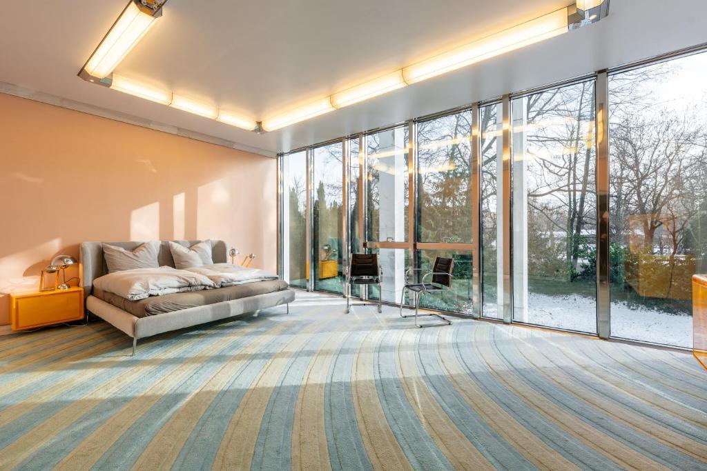 "Villa von Blofeld" - 4