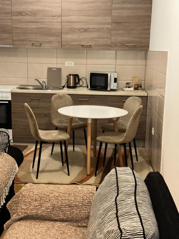 Viktor Apartman - 3