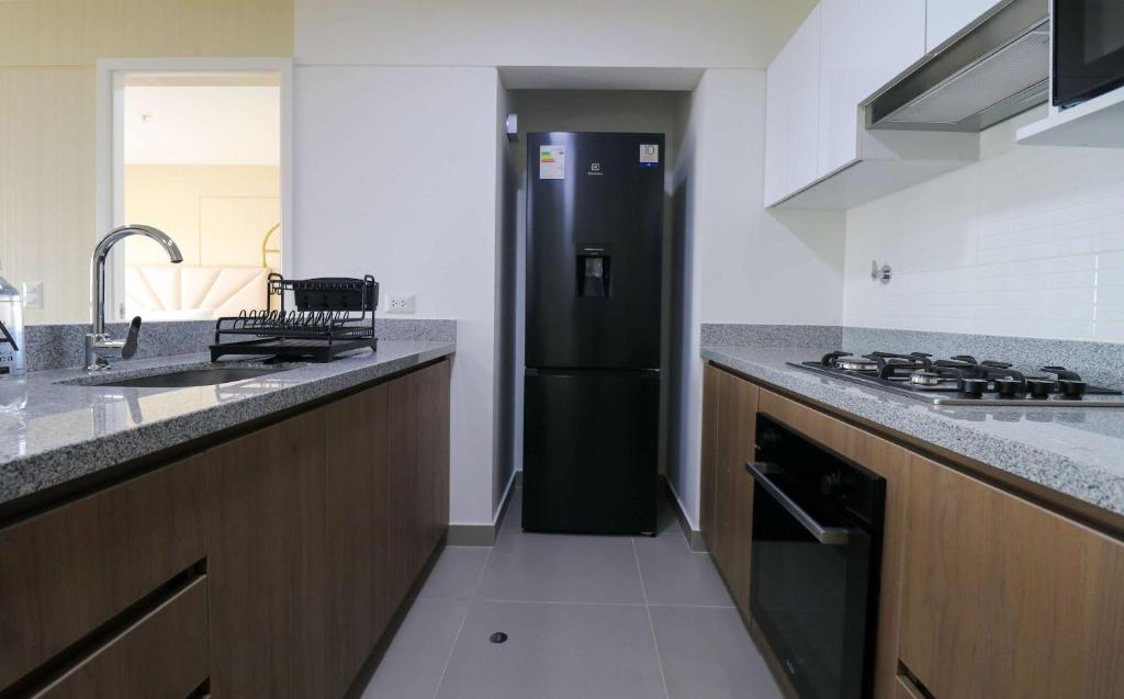 Stunning 2BR with Balcony & City Views - 5