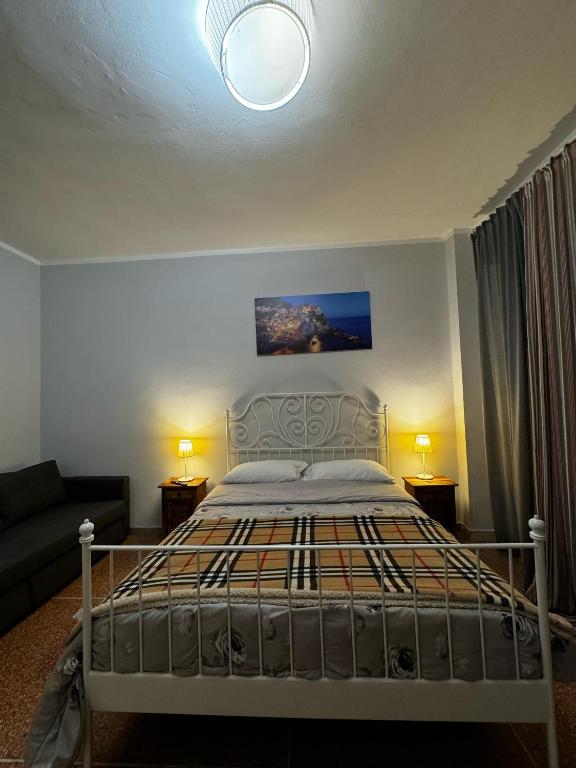 City Room's - 1