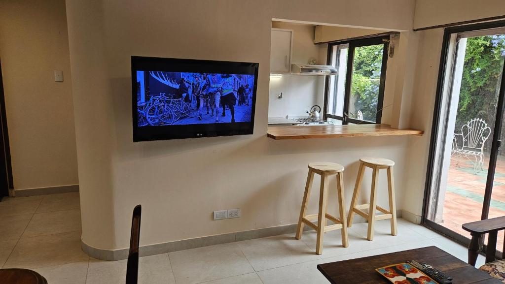 Excelente Departamento Azcuenaga - 4