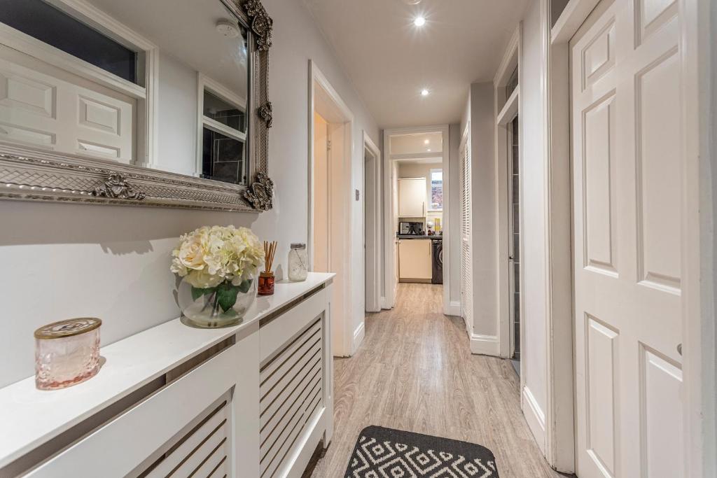 Chester City Apartments photo 3