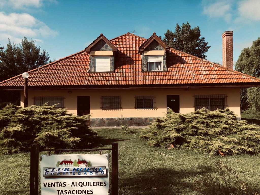 Club house - 4