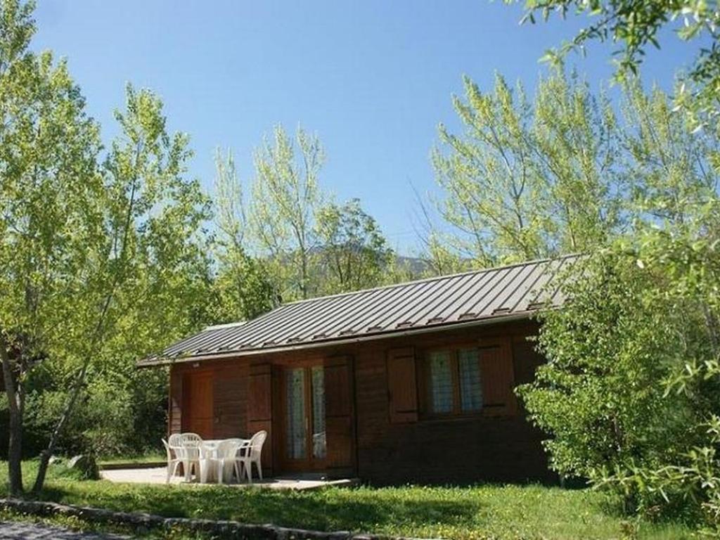 Chalet confortable avec terrasse pour 6 pers. - API-1-52-1382 - 2