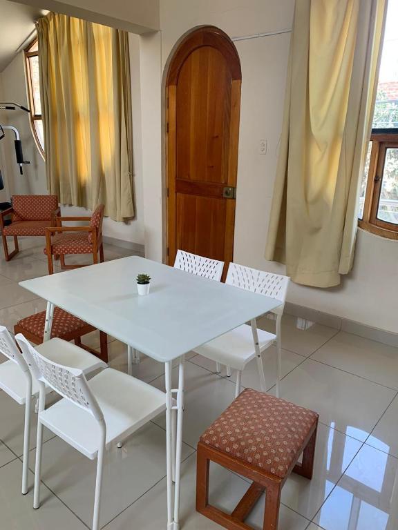 Apartamento cerca a lugares turísticos en Ica para 5 personas - 5