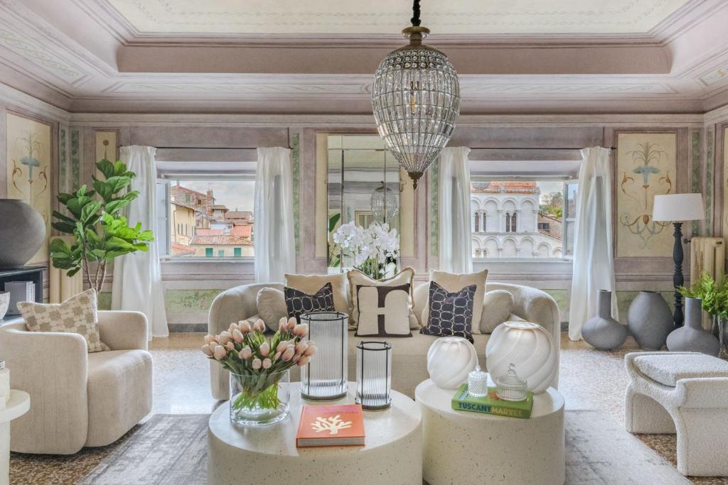 The Marble Penthouse - 2
