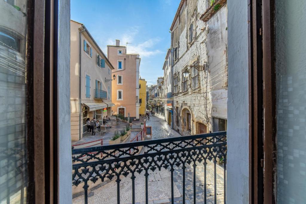 Elegant 2 bedrooms flat - 8mn walk from trainstation - 1