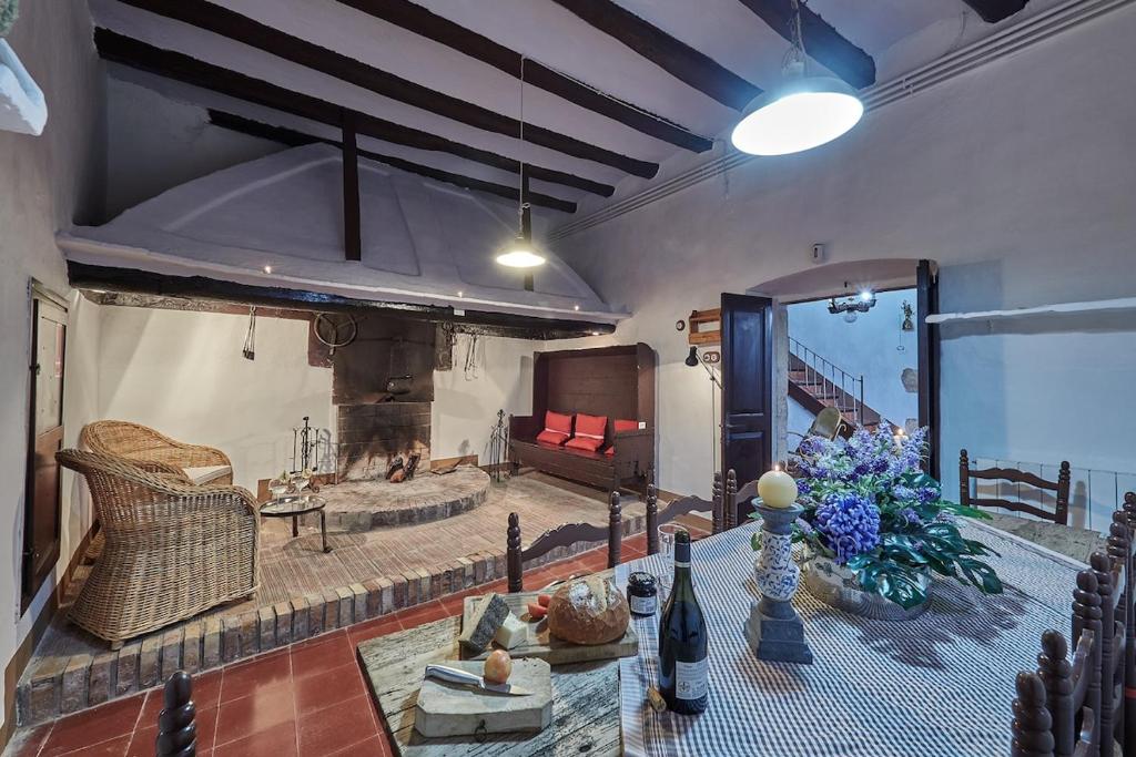 Mas Romeu Rural House - 2