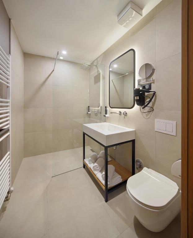 Hotel NOVA Inn - 3