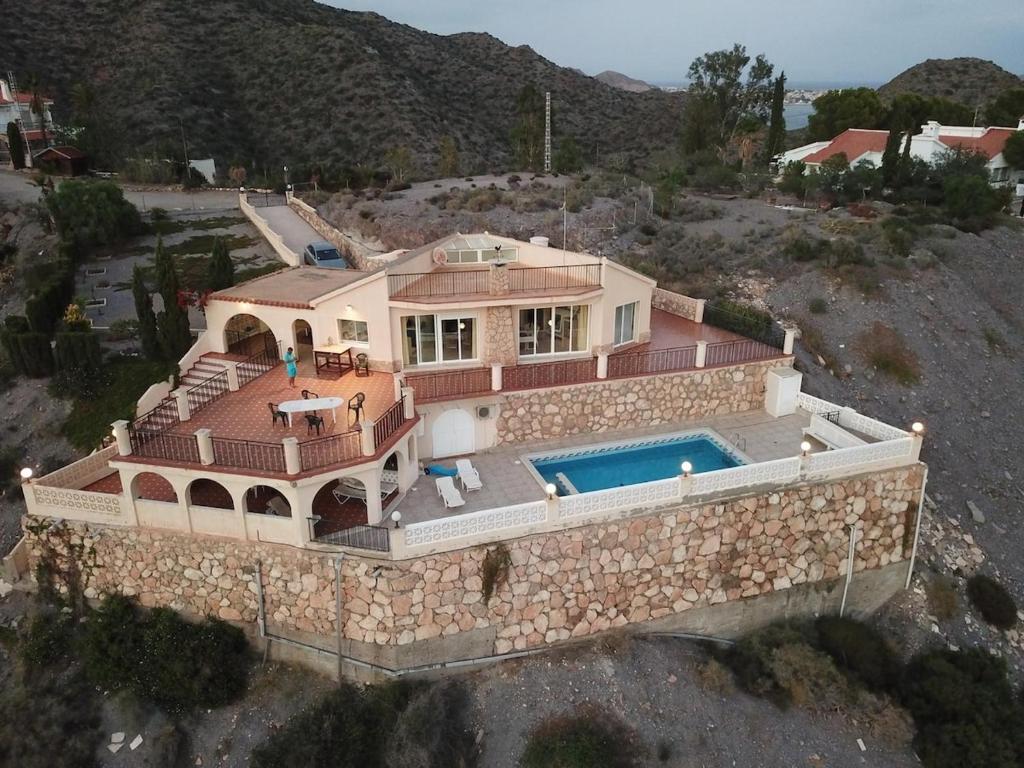 Beautiful villa with 280-degree sea views - 1