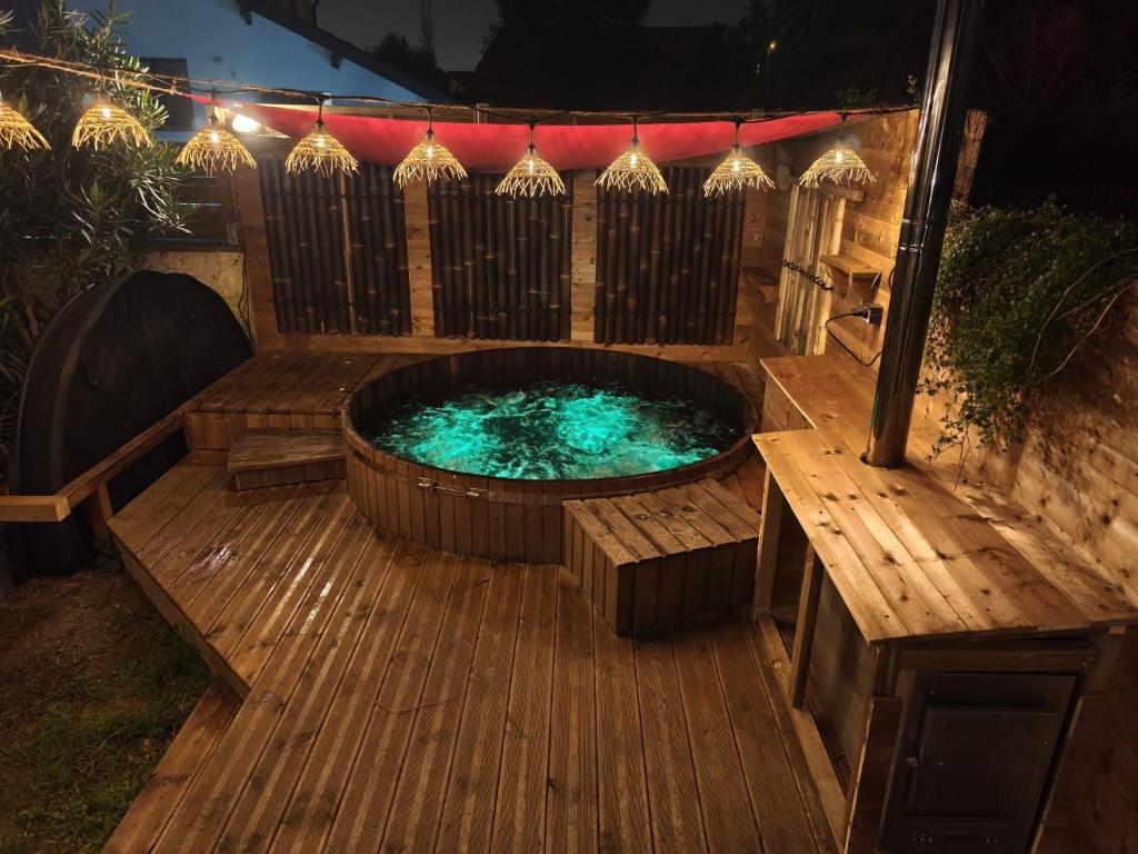 Villa avec Jardin, Terrasse couverte, et Bain nordique - 8 personnes - 2