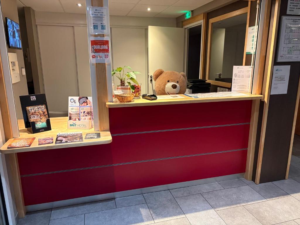 Brit Hotel Confort Villeneuve Sur Lot 전경