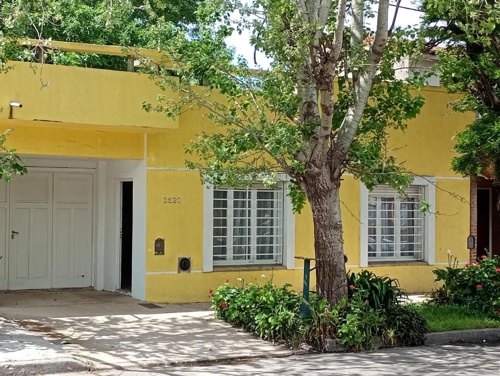 Casa fresca cerca del centro - 1
