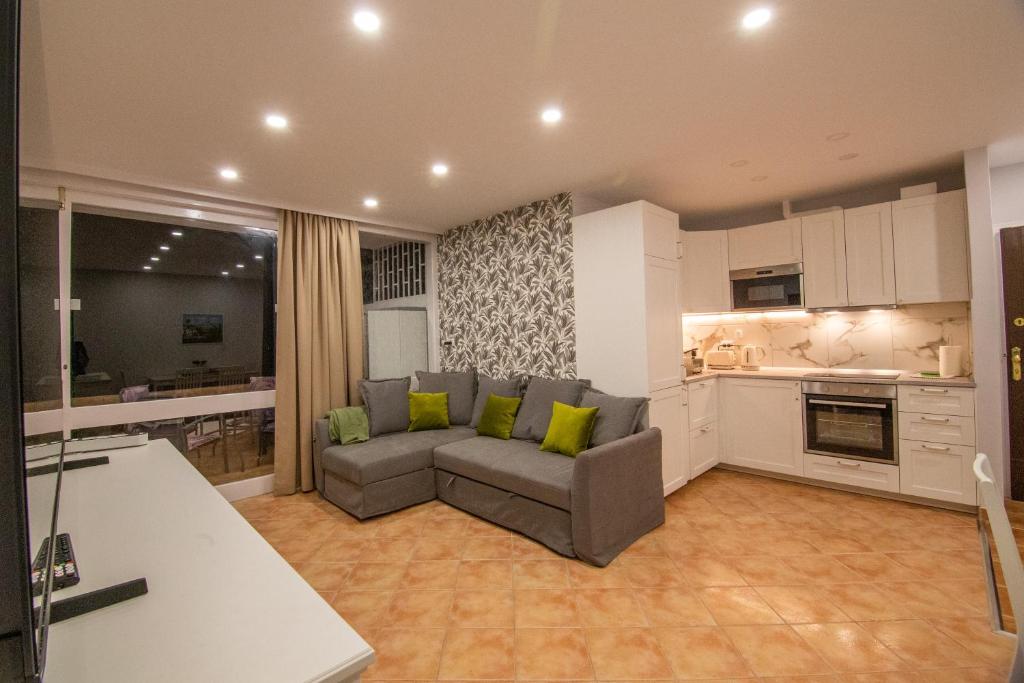 Loropalm Apartment - 1