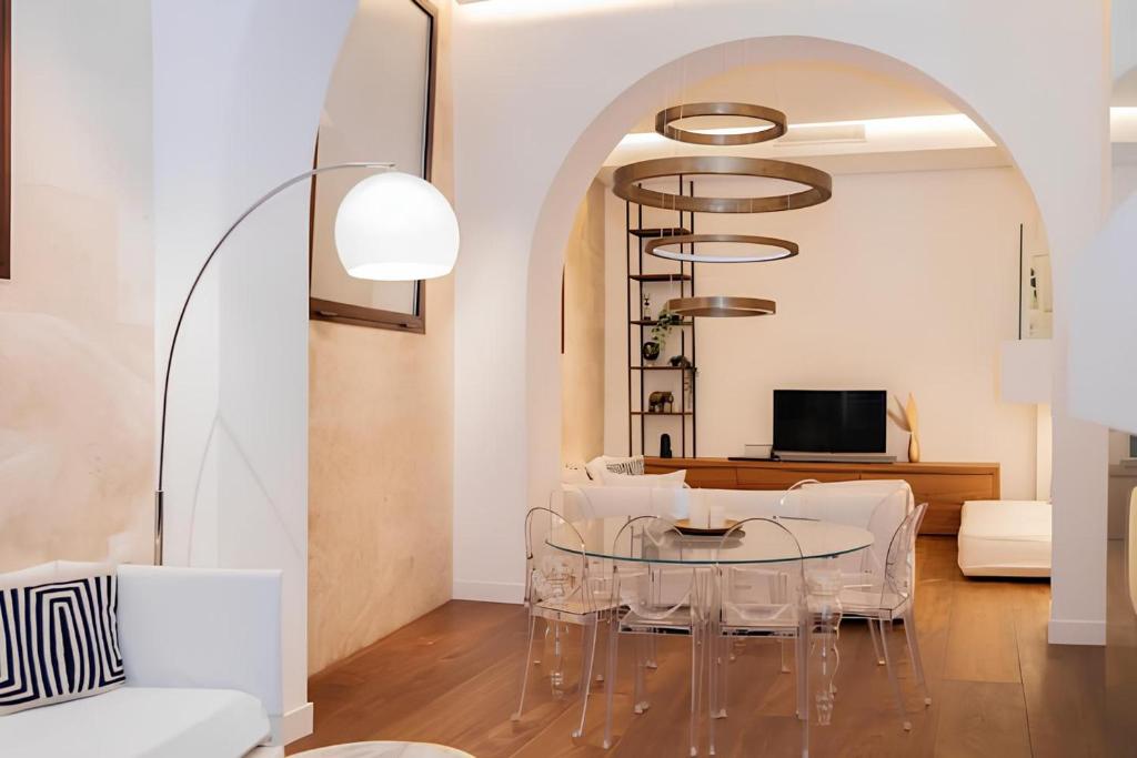 Vatican Luxury Home - 1