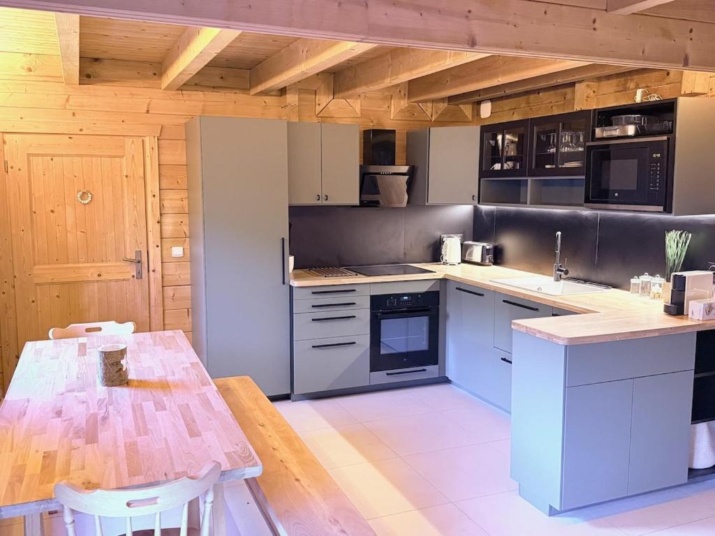 Eden Criou - Chalet 7 à 9 personnes - piscine - sauna - 5