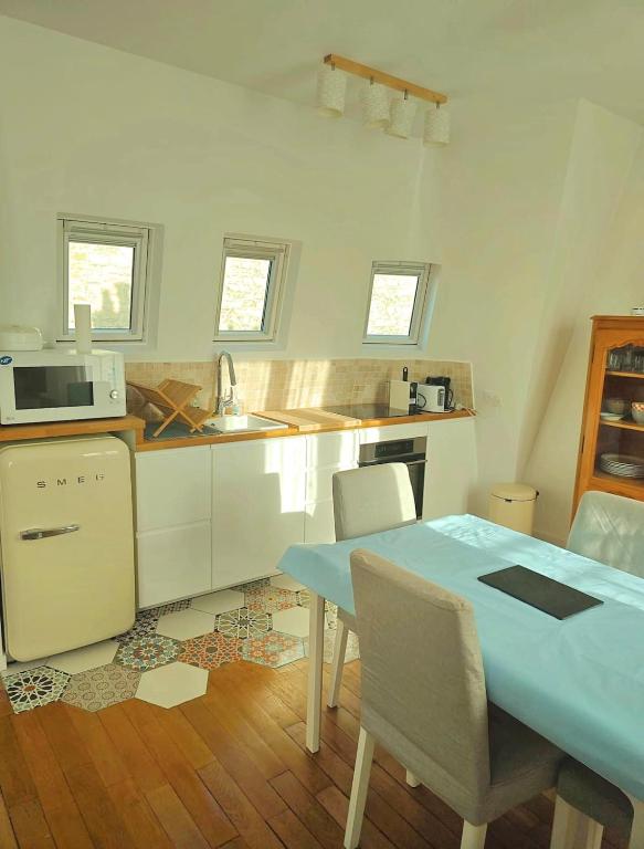 2 rooms, 6th arrondissement, bright, view of Invalides - 2