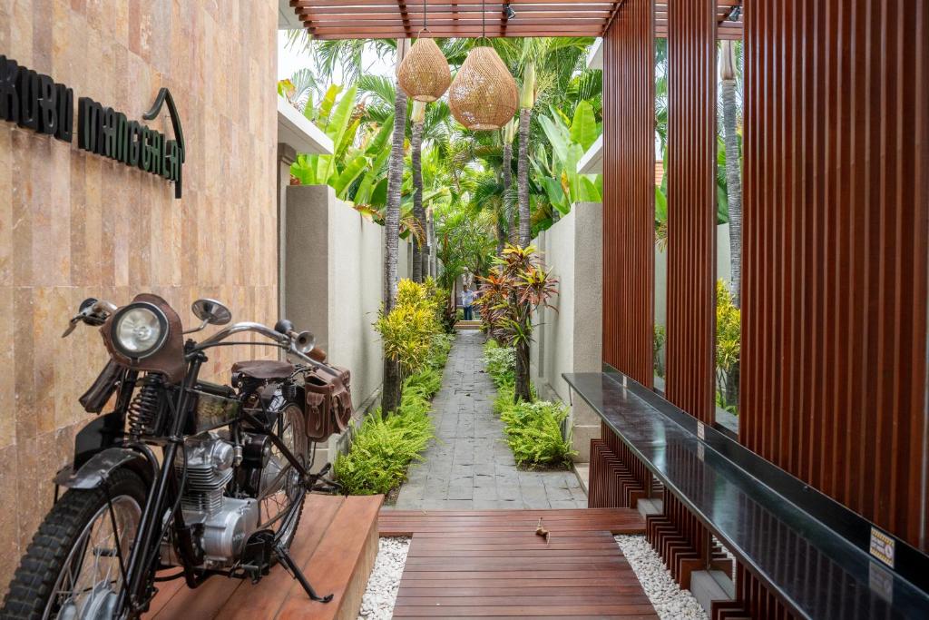 クブ マンガラ ヴィラズ スミニャック (Kubu Manggala Villas Seminyak) 外観