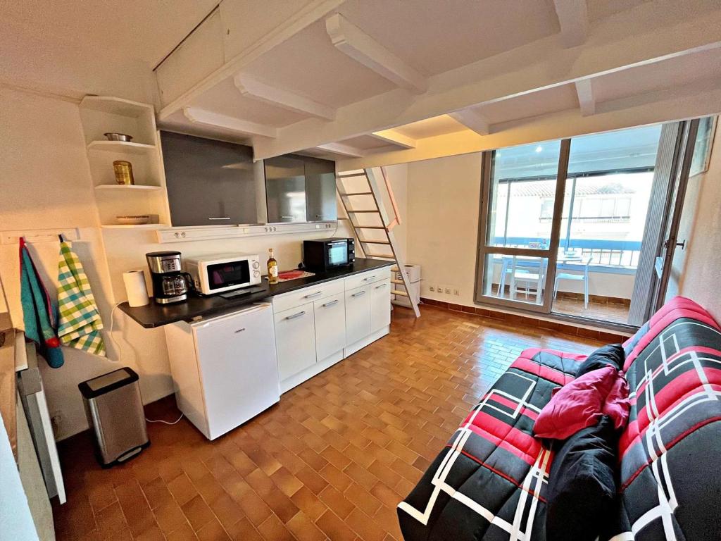 Studio mezzanine au centre de Marseillan Plage avec parking privé - FR-1-387-220 - 2