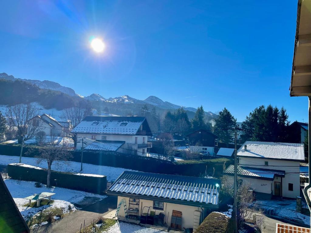 Chaleureux 2 pièces avec balcon proche des pistes - FR-1-761-52 - 1