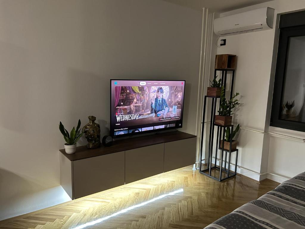 Cozy Apartments - Free Parking, WiFi & King-size Bed - Liman IV - 3
