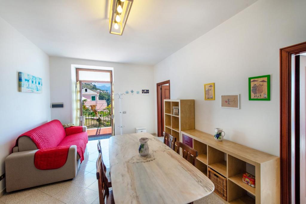 Casa Famuli, 200 stairs from the road by Wonder Tour - 2