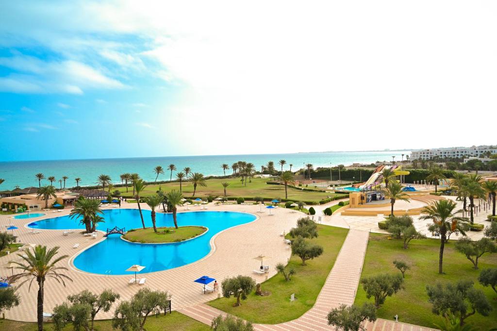 Nour Palace Thalasso & Spa - All Inclusive — Swimming pool in Mahdia, Mahdia
