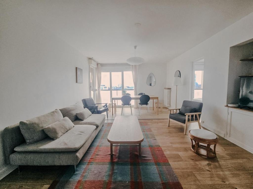 Stopover in Reims - 3 bedroom apartment - Balcony - 1