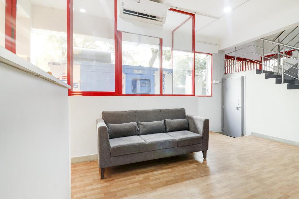 Townhouse Madhapur Near Shilparamam フロント・ロビー