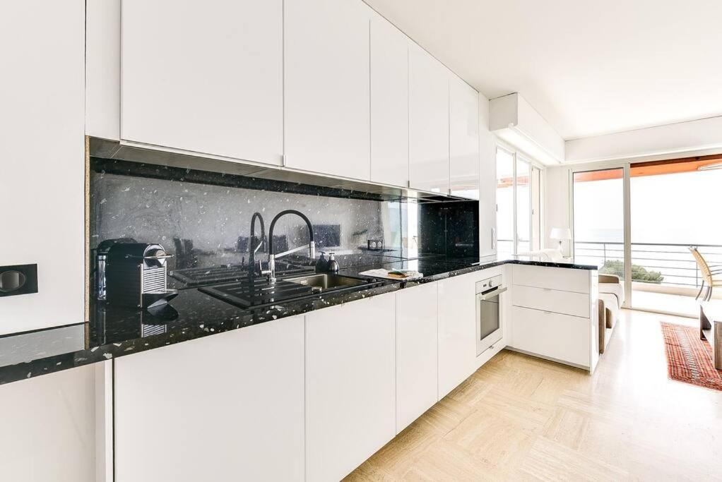 Upstays Panoramic Sea View 70m² Apartment - 4