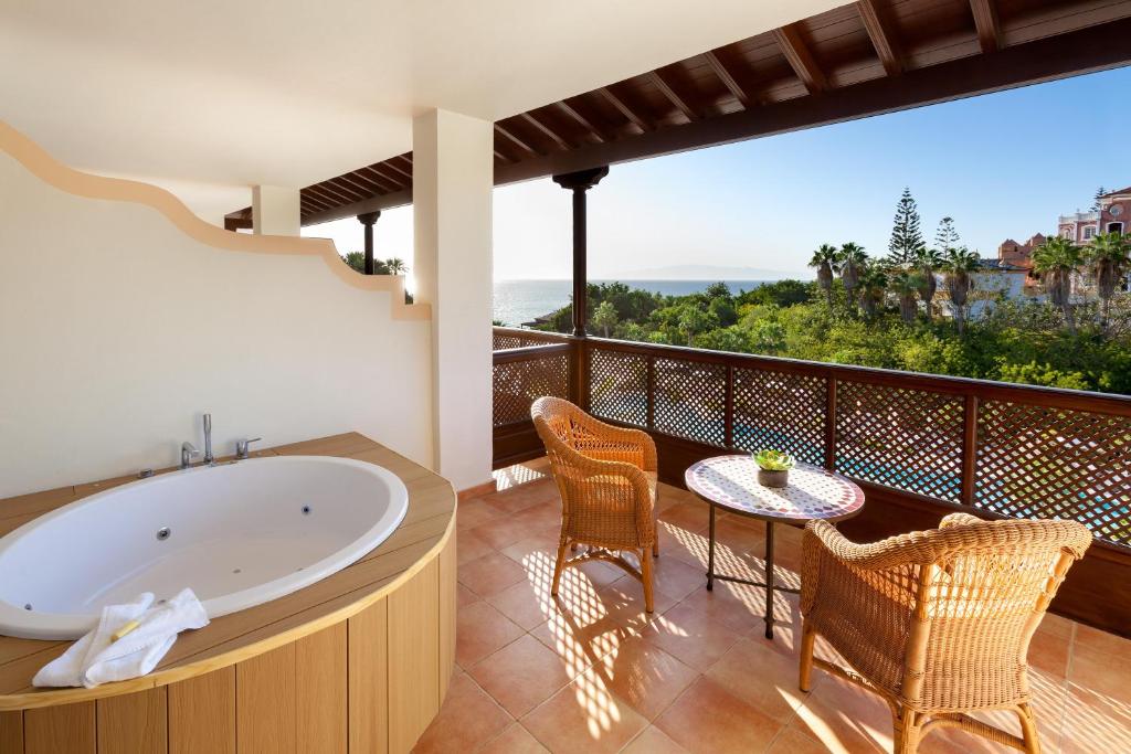 Gran Tacande Wellness & Relax Costa Adeje — Costa Adeje, Canary Islands