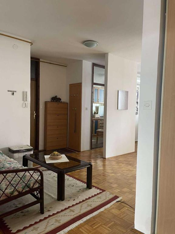 Quiet & Comfy Apartment- Sarajevo Centar - 3