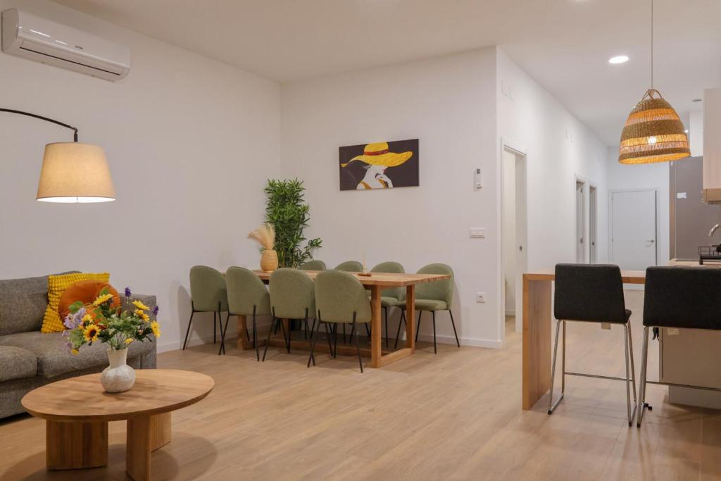 Comfortabel Apartment next to La Marina - 1