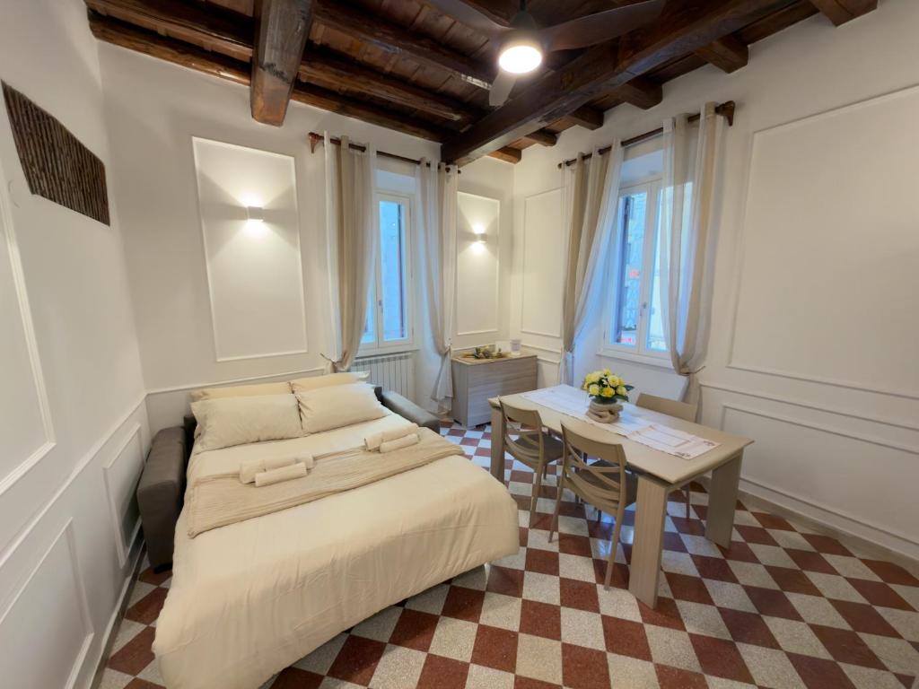 Bocaccio's Apartment - 2 min from Trevi Fountain - 3
