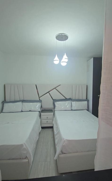 Hotel Suites de luxury Calasanz Medellín - 2
