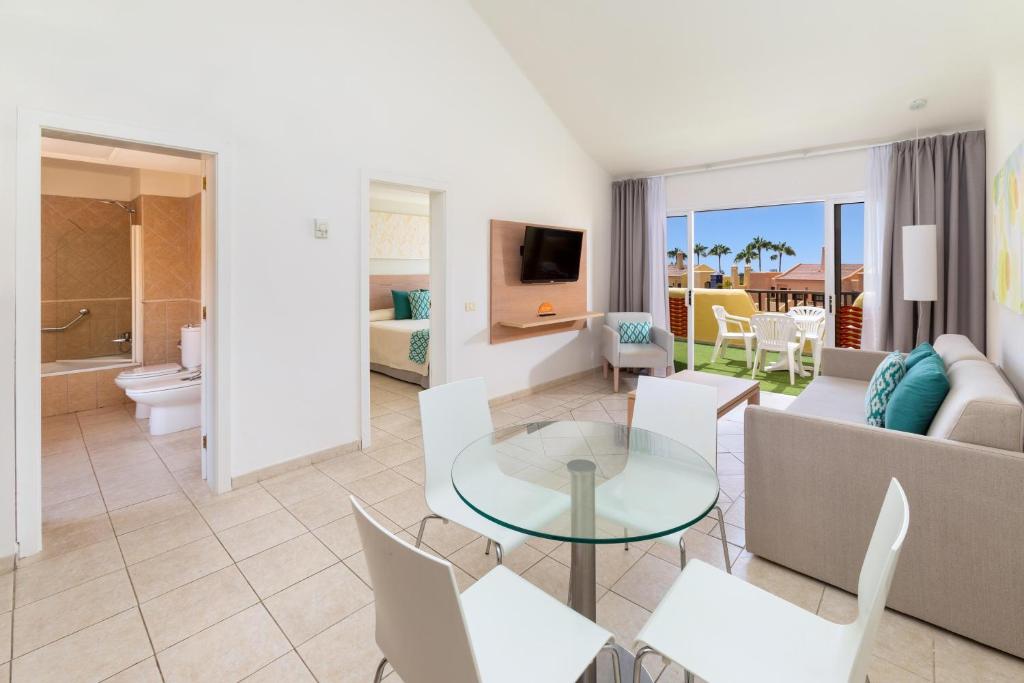 Tagoro Family & Fun Costa Adeje — Hotel rooms in Costa Adeje, Canary Islands