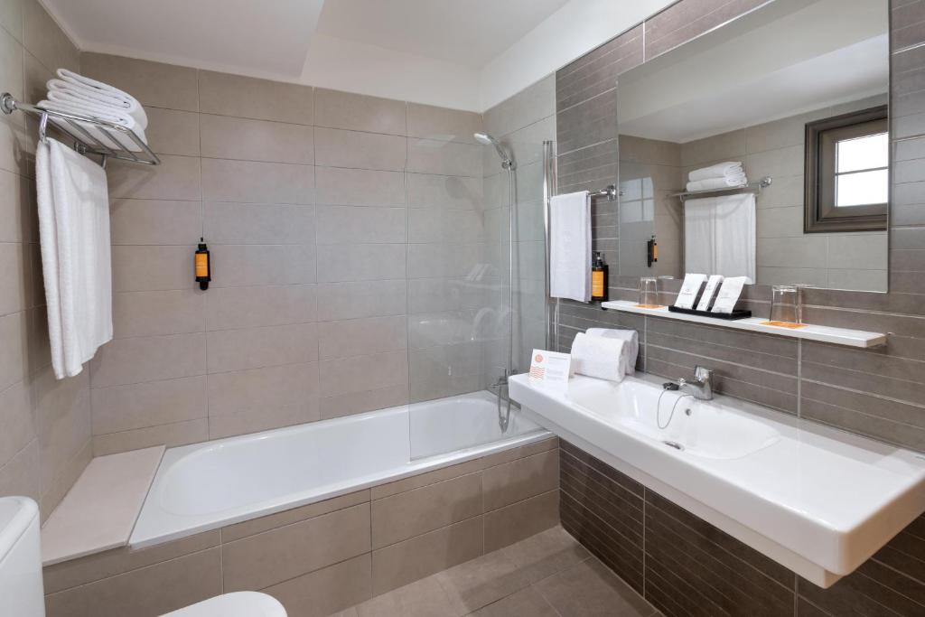 Tagoro Family & Fun Costa Adeje — Hotel rooms in Costa Adeje, Canary Islands