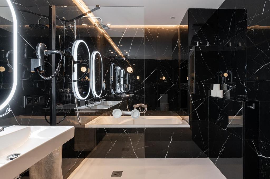 SB20 Boutique Studios - by MONARO - 3