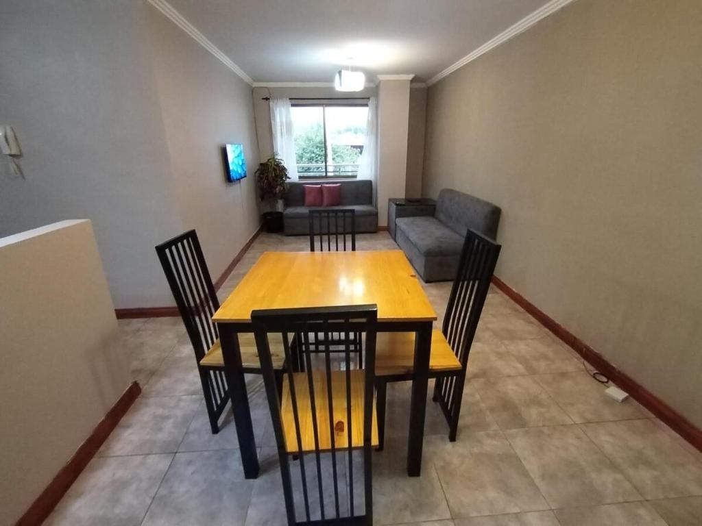 Relax in Baños, Downtown 25 Minutes Away - 2