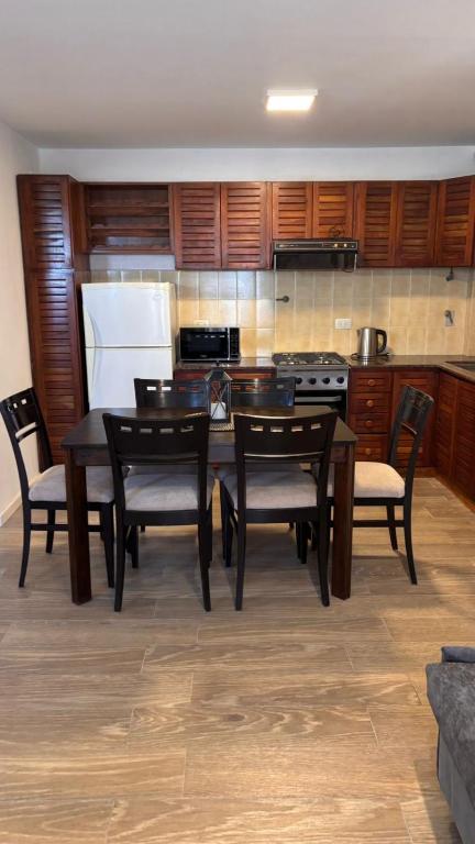 Departamento frente al mar, remodelado y equipado - 4