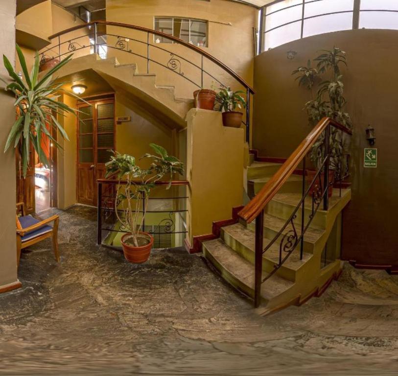 Atenea Palace - 4