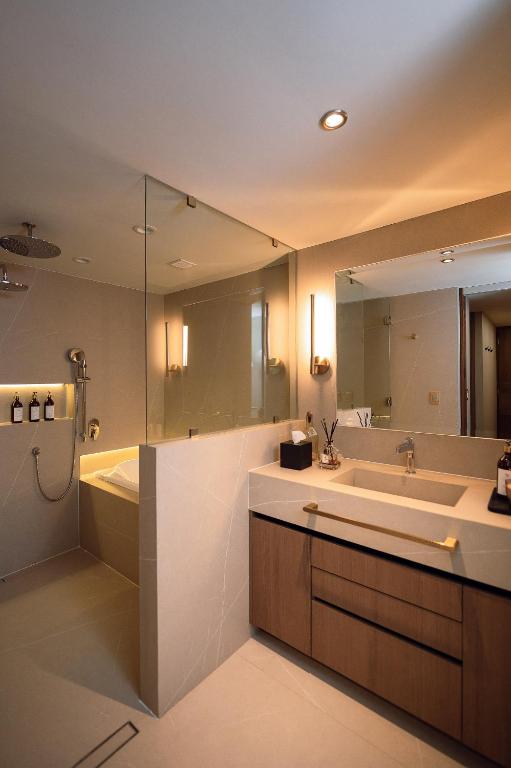 LUXURY PARKSIDE PENTHOUSE IN CONDESA, Private Terrace & Jacuzzi - 5