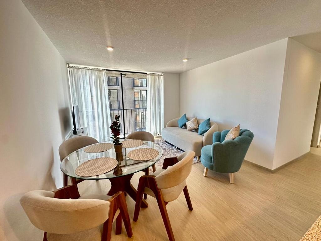 Luxury apartmentUS EmbassySolca Hospital - 1