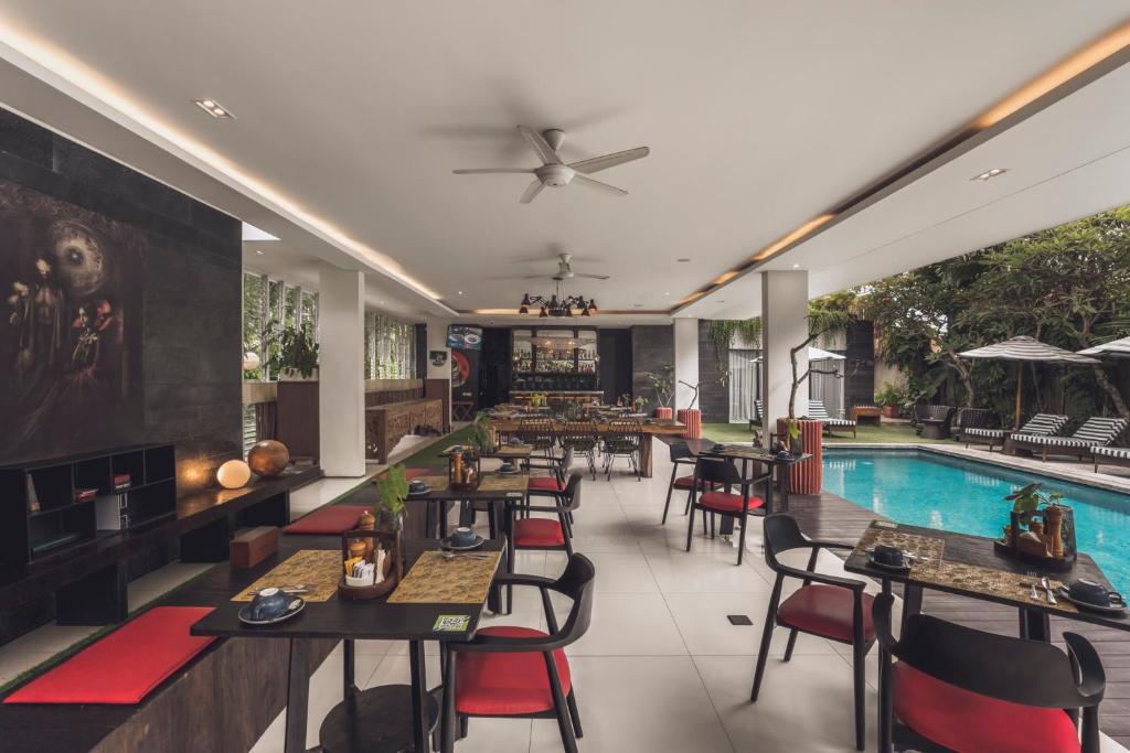 Restaurant, Monolocale Resort & Spa Seminyak by Ini Vie Hospitality in Bali